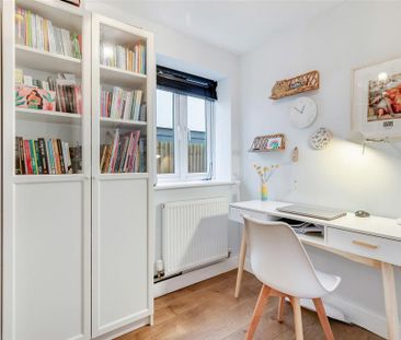 4 bedroom semi-detached house to rent - Photo 2