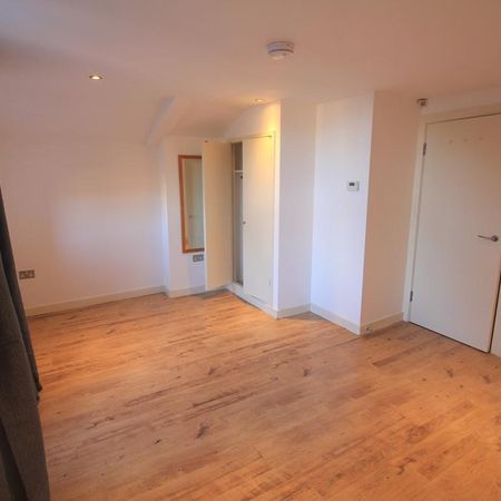 Studio to rent - Photo 4