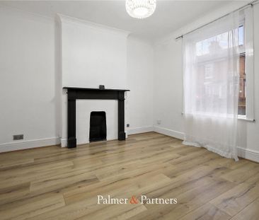 3 bedroom terraced house to rent - Photo 2