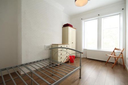 5 bedroom terraced house to rent - Photo 2