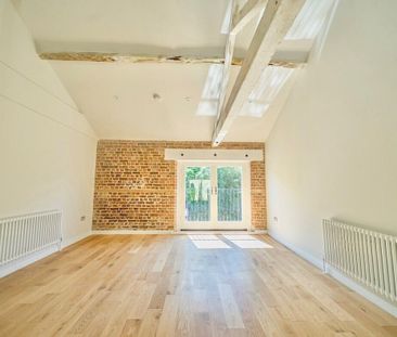 Bulbourne Yard, Tring, Bulbourne - Photo 1