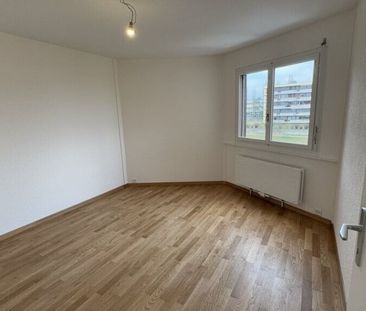 Beautiful 2-room apartment completely renovated - Photo 2