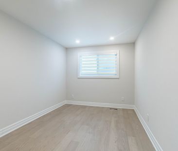 For Lease - 2685 Windjammer (Main) Road, Mississauga, Ontario - Photo 5