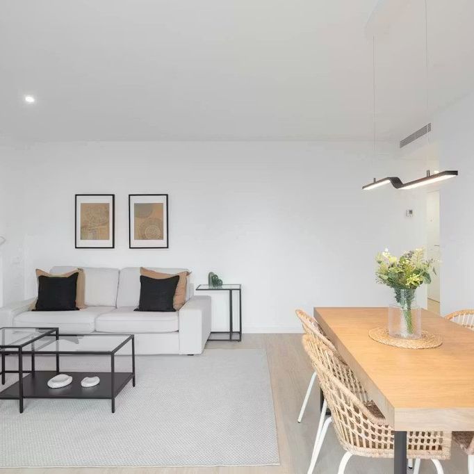 Carrer de Pi i Margall, Badalona, Catalonia 08912 - Photo 1