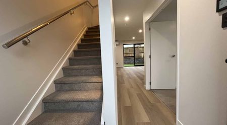 Comfortable and convenient living in Papatoetoe. - Photo 3