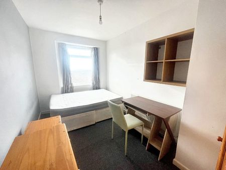 Clifton Place, Plymouth - Photo 3