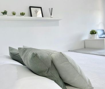 Avenida de los Ángeles, Getafe, Community of Madrid 28903 - Photo 3