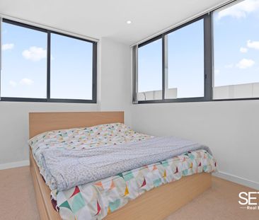 Luxury, Lifestyle & Convenience - Photo 3