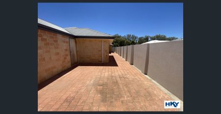 GREAT CORNER LOCATION ! - Photo 3