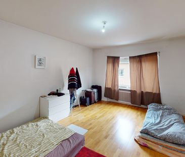 Trollgatan, Trollhättan - Photo 4