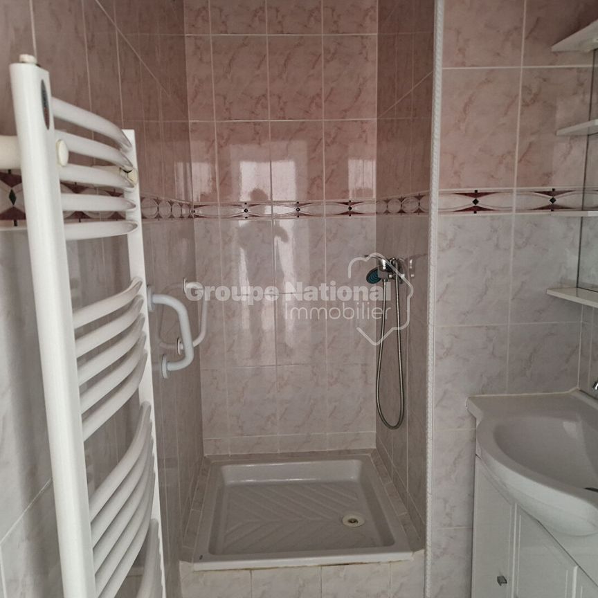 A Louer Aubagne Appartement de type 3, - Photo 1