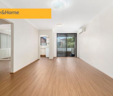 Airconditioned, Timber floors and Built-ins! - Photo 1