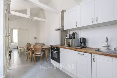 Location pavillon, Versailles, 1 pièce, 24.77 m², ref 86457821 - Photo 5