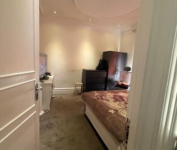 Room in a Shared House, Endsleigh Gardens, IG1 - Photo 3
