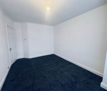 Benson Gardens, Armley, Leeds - Photo 4