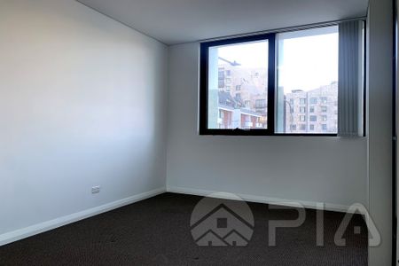 Nearly New One bedroom Apartment with Spectacular City Views - Photo 5