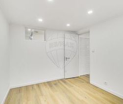 Apartment 2 bedrooms Renovated Santa Catarina Lisboa for rent - kit... - Photo 4