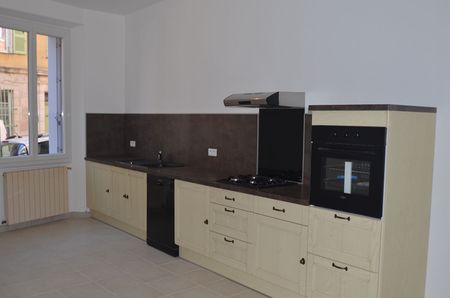 Maison de Village FLASSANS SUR ISSOLE 171m² 5 Pièce(s), - Photo 5