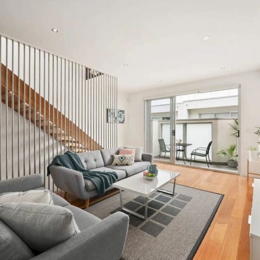 An Enhanced Urban Sensation! - Photo 1