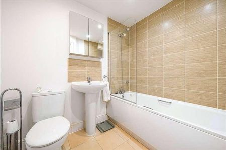 Sandy Lane, Woking, Surrey, GU22 - Photo 2