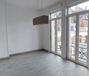Location Appartement 2 pièces 67m² CAMBRAI 59400 - Photo 3