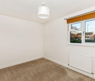 2 bedroom semi-detached house to rent - Photo 4
