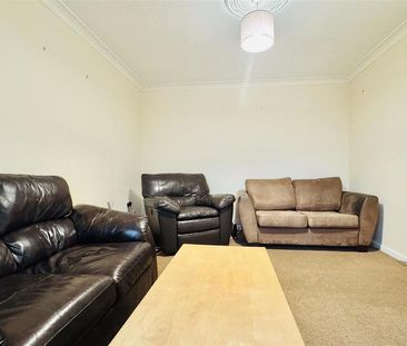 4 bedroom terraced house to rent - Photo 2