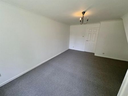 2 bedroom end of terrace house to rent - Photo 2
