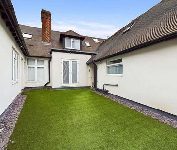 Station Approach, West Byfleet, Surrey, KT14 - Photo 6