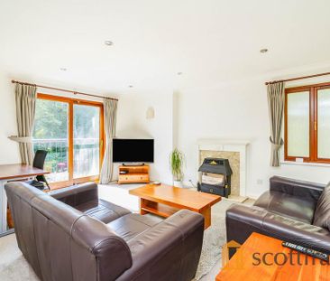 3 bedroom flat to rent - Photo 2