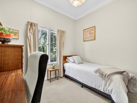 205 The Esplandade, Mount Pleasant - Photo 5