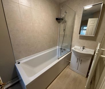 Bower Hinton, Martock, Somerset - Photo 5