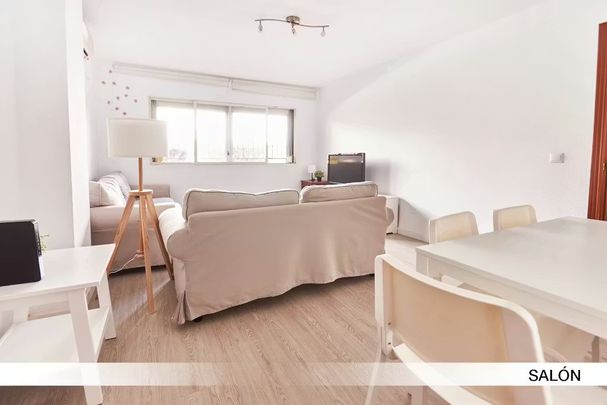 Calle Porvenir, Sevilla, Andalusia 41013 - Photo 1