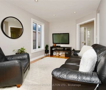 251 Livingstone Street W #upper - Photo 2