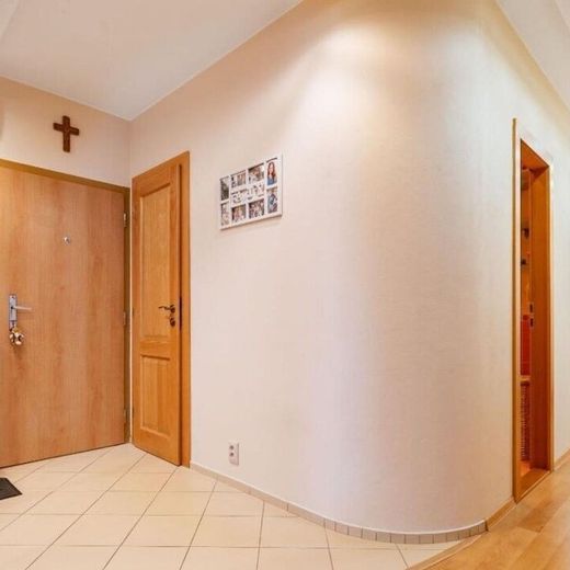 3,5-izbový byt, Sídl.3, 73 m², klimatizovaný - Fotografia 1