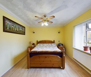 2 bedroom maisonette to rent - Photo 5