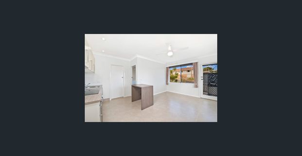 BOUTIQUE BEACH APARTMENT! - Photo 1