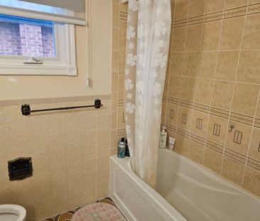 For Lease - 29 Elmartin Drive Unit# main #1, Toronto, Ontario - Photo 4