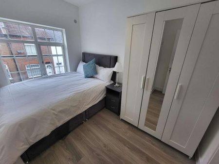 1 bedroom in a house share to rent - Photo 4