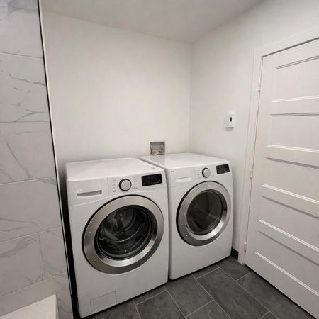 5½ entièrement rénové – 1er avril - Photo 3