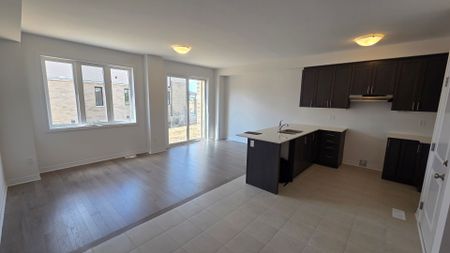 For Lease - 10 poett Avenue, Stratford, Ontario - Photo 3