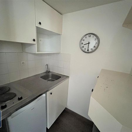 Location Appartement 1 pièce 29m² LILLE 59000 - Photo 3