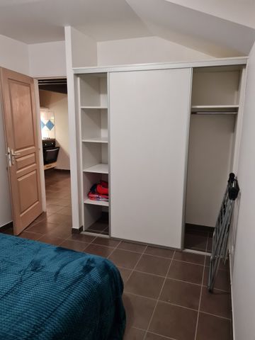 Appartement T2 meublé centre CHATONNAY - Photo 3