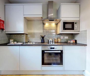 Studio to rent - Photo 1