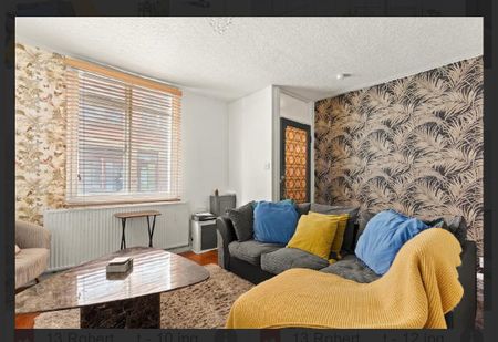 2 Bed Maisonette, Robert Street, BN1 - Photo 2