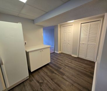 For Lease - 209 Septonne Avenue Unit# B, Newmarket, Ontario - Photo 5
