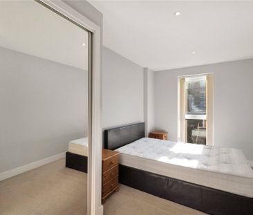 Bromyard Avenue - Photo 5