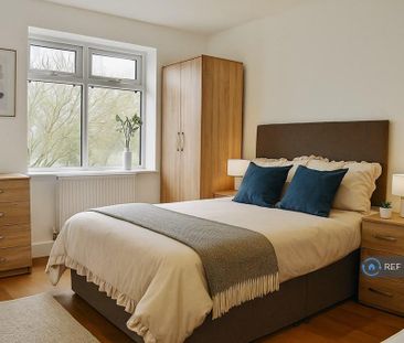 1 bedroom in a house share to rent - Photo 5