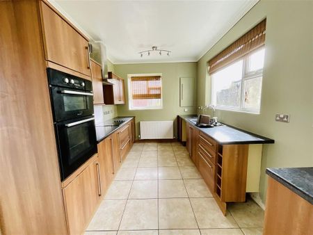 2 bedroom terraced house to rent - Photo 3