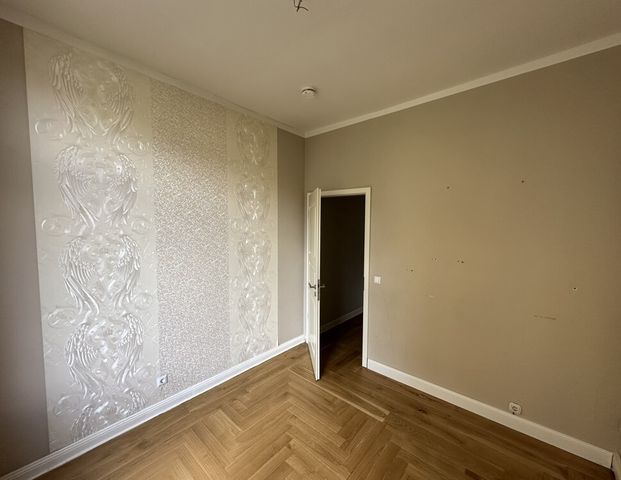 Kleine 2 2/2-Zimmer-Erdgeschosswohnung i ... - Foto 1